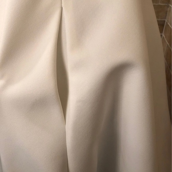 ❌SOLD❌Keepsake The Label} White Aline Cocktail dress - Picture 4 of 7